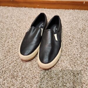 American Eagle women's shoes in size 9